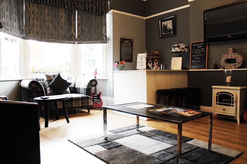 Hazeldene Guest House Selby Extérieur photo